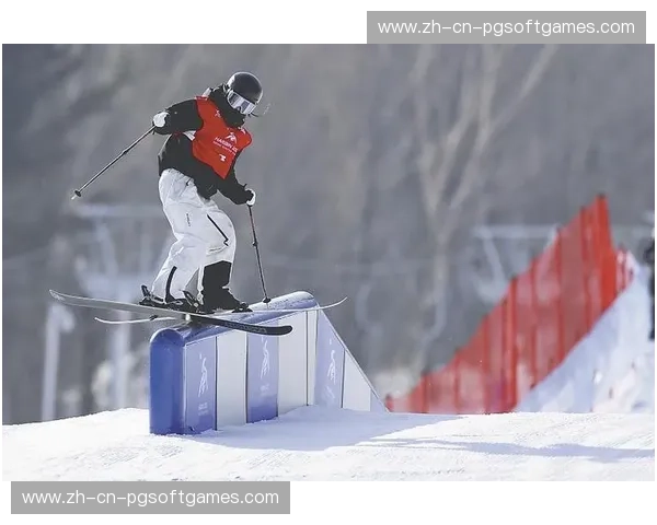 加拿大自由式滑雪坡障队包揽奖牌 动作多样性获肯定