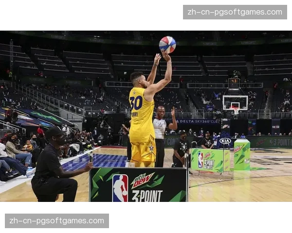 火箭阿门汤普森专注无球空切 谢泼德首发解放其组织压力